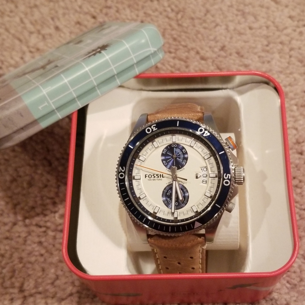 Fossil Wakefield Round Leather Watch